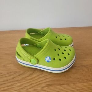 Crocs Lime Green Classic Clogs Kids Size C 4-5 Baby Toddler Waterproof Sandals